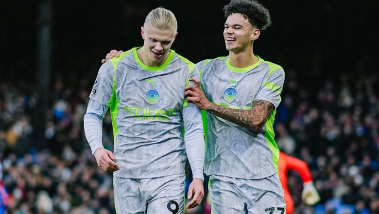 Haaland brace keeps Man City chasing Arsenal - Ảnh 2