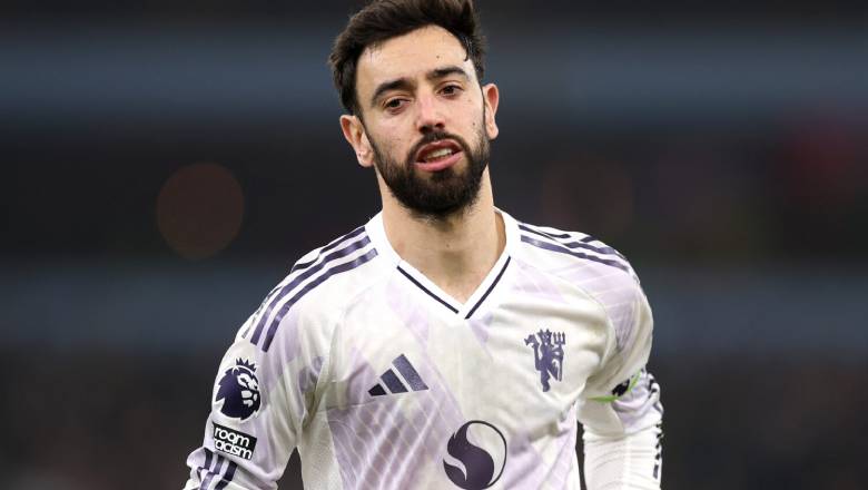 Bruno Fernandes expected to miss Boxing Day clash with an injury following Man United defeat - Ảnh 1