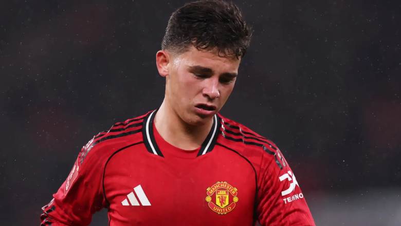Man United knocked out of the FA Cup as 18-year-old suffers a catastrophic debut - Ảnh 2