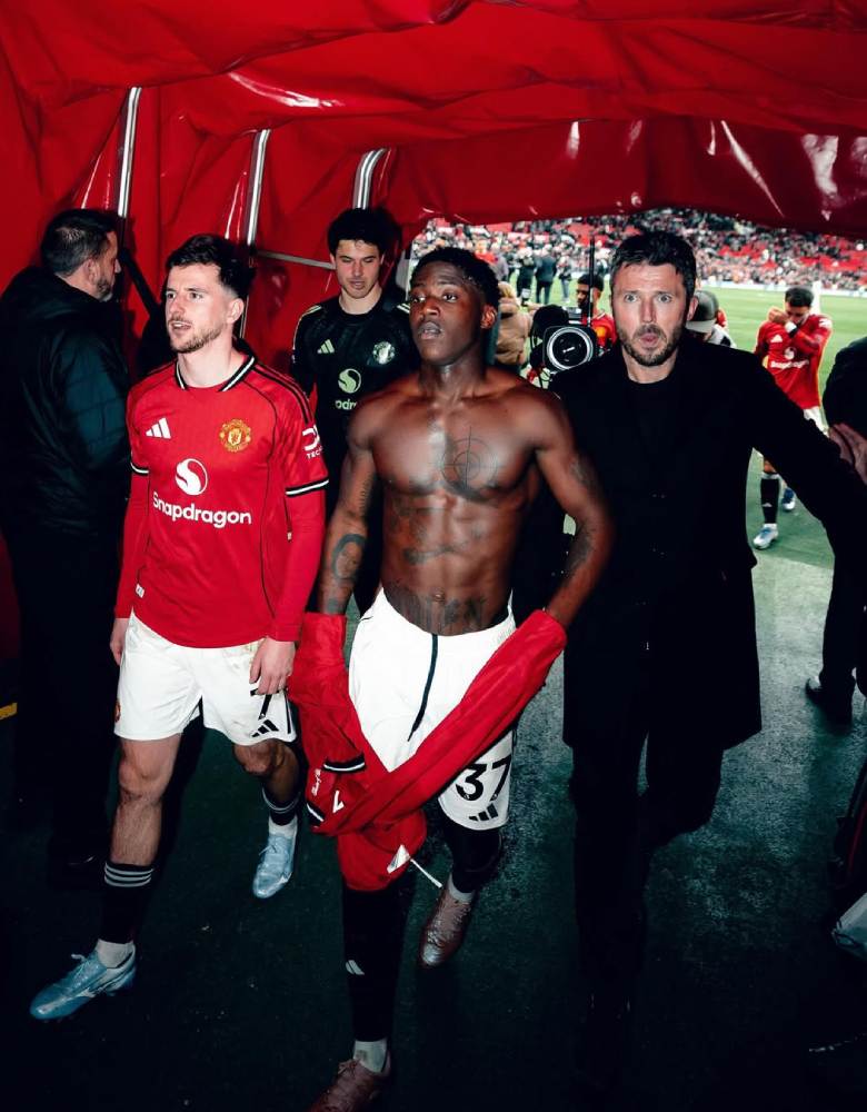 Kobbie Mainoo speaks out for the first time since Ruben Amorim's sacking, set to commit future to Man United - Ảnh 2