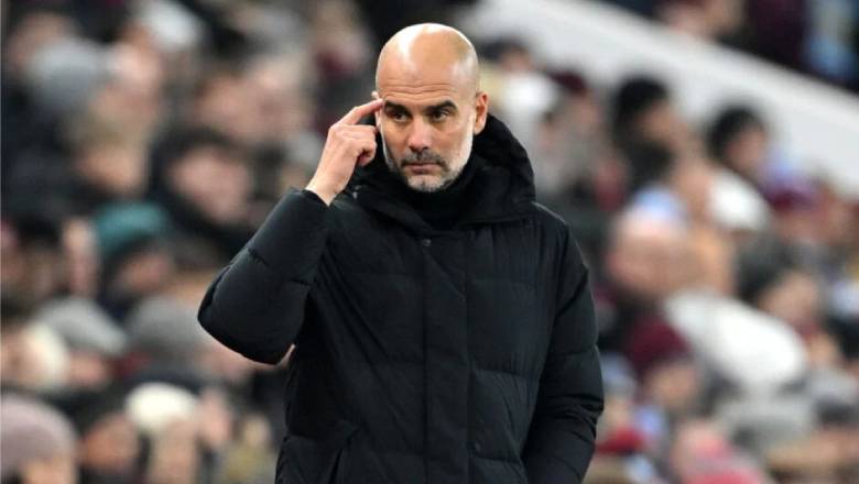 Fuming Pep confronts referee over 'clear' penalty miss against Wolves - Ảnh 1