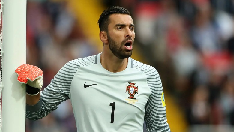 Top 10 Portugal best goalkeepers: Ronaldo&rsquo;s hero, a bare-handed England nightmare - Ảnh 4