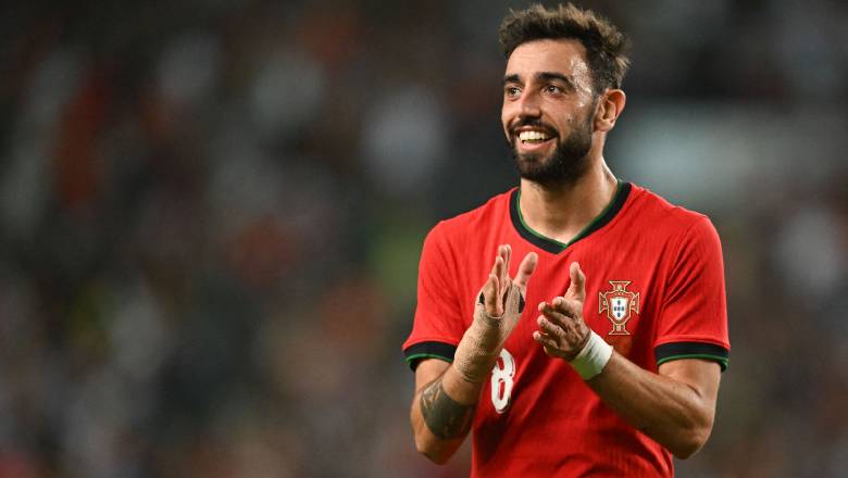How many goals has Bruno Fernandes scored in his career?  - Ảnh 3